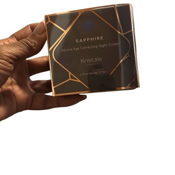 SAPPHIRE Retinol Age Correcting Cream - Picture 3 of 3